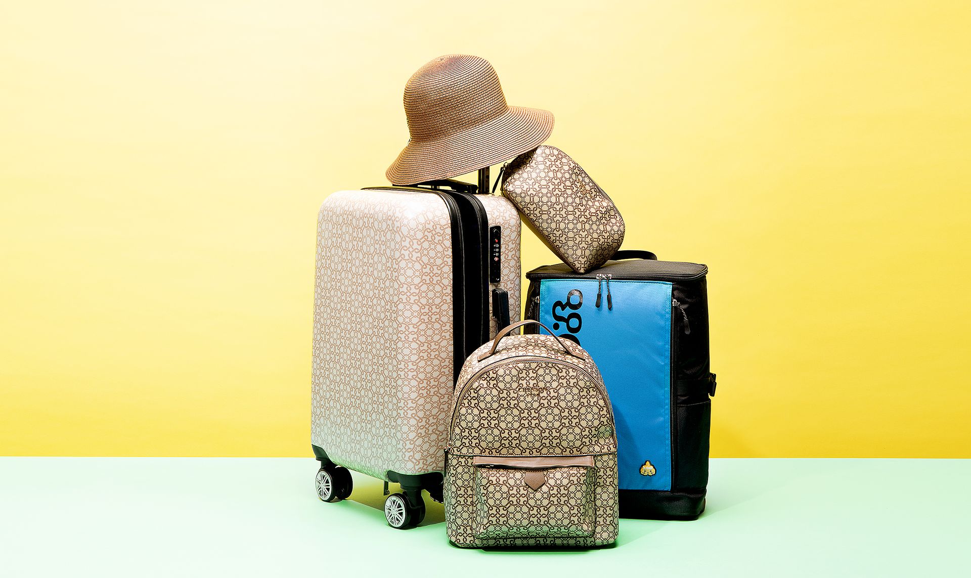 Fashion travel bags