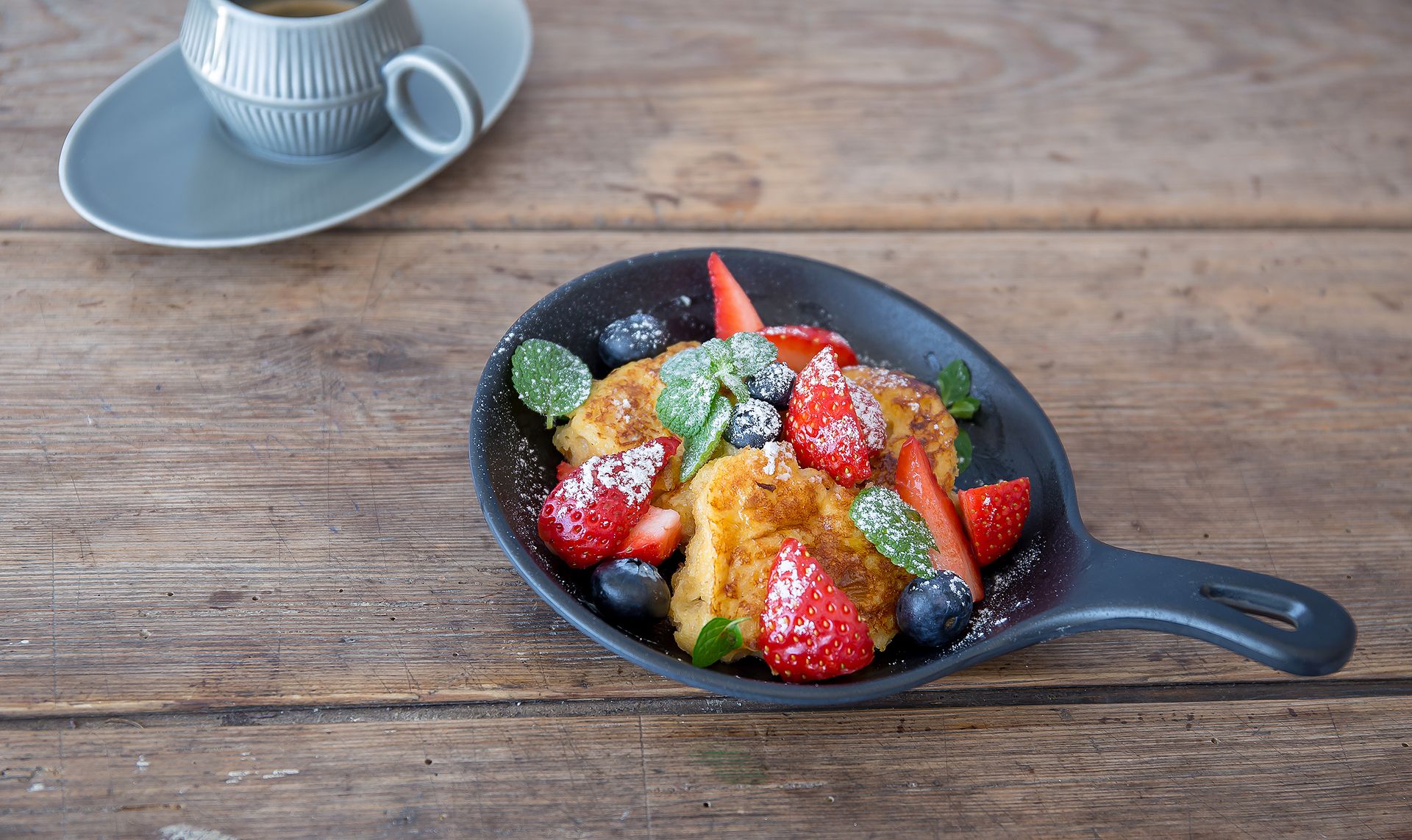 Import kitchen collection