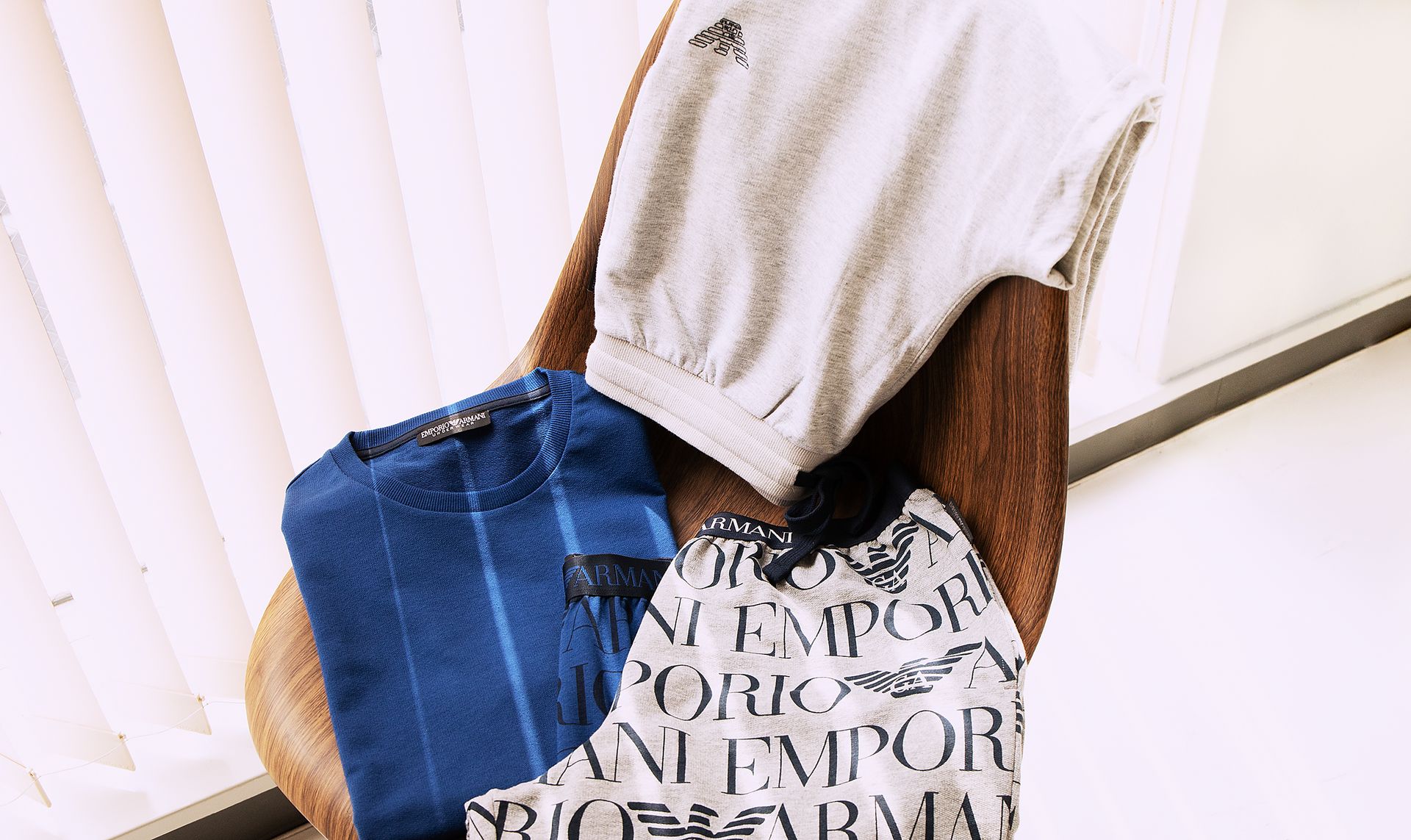 EMPORIO ARMANI RELAXINGWEAR