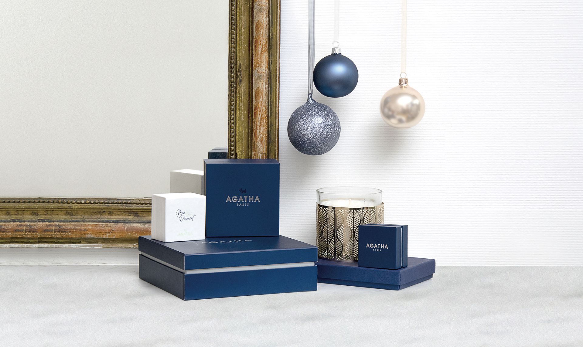 AGATHA PARIS