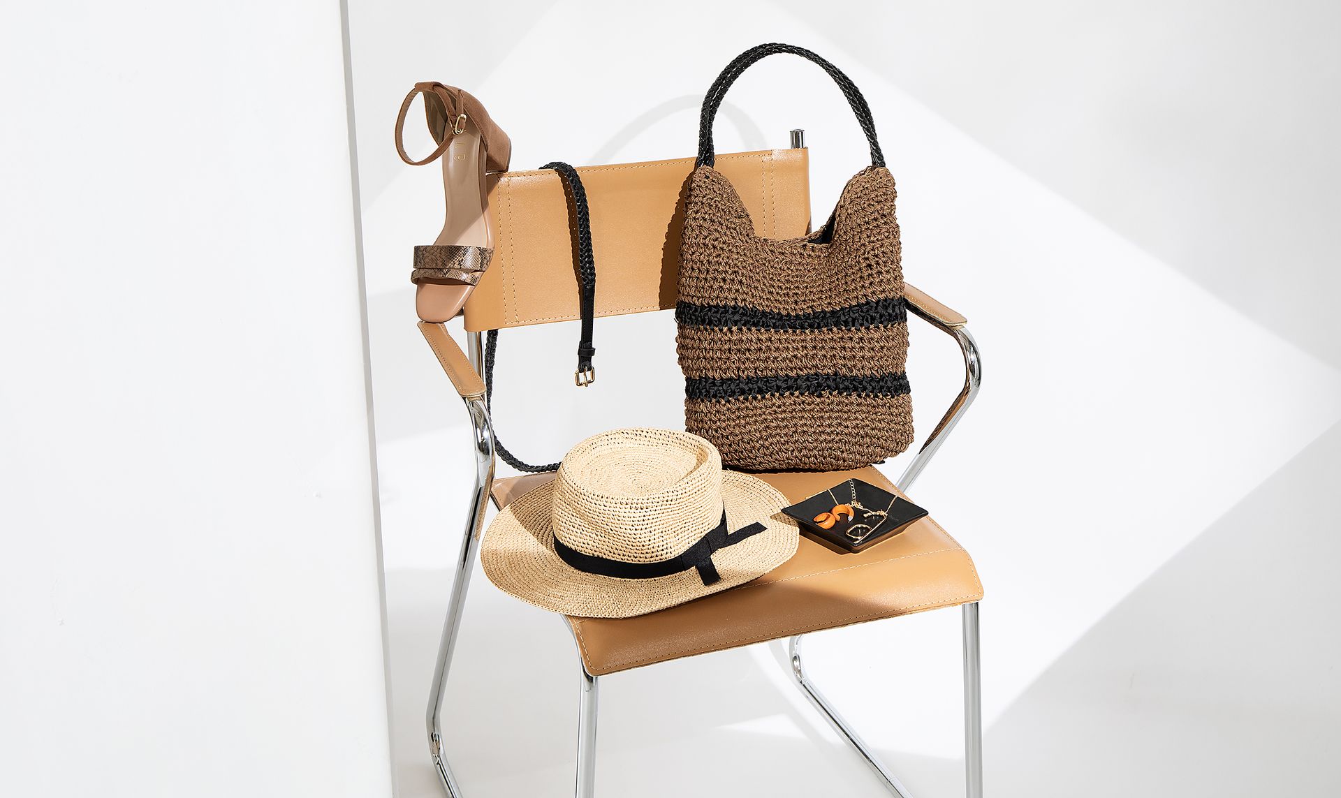 a.v.v  Bag & Accessories