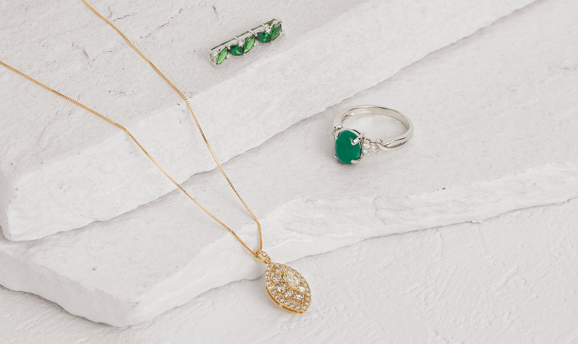 Emeralds from Columbia ＆ Color Stones