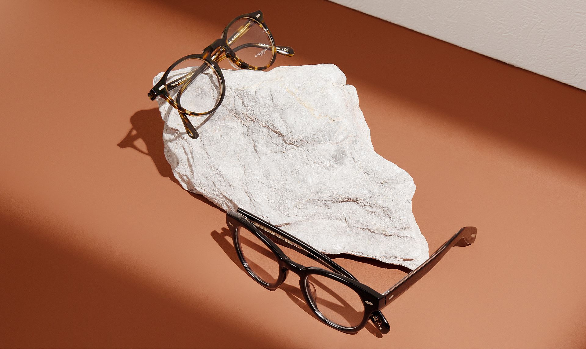 OLIVER PEOPLES