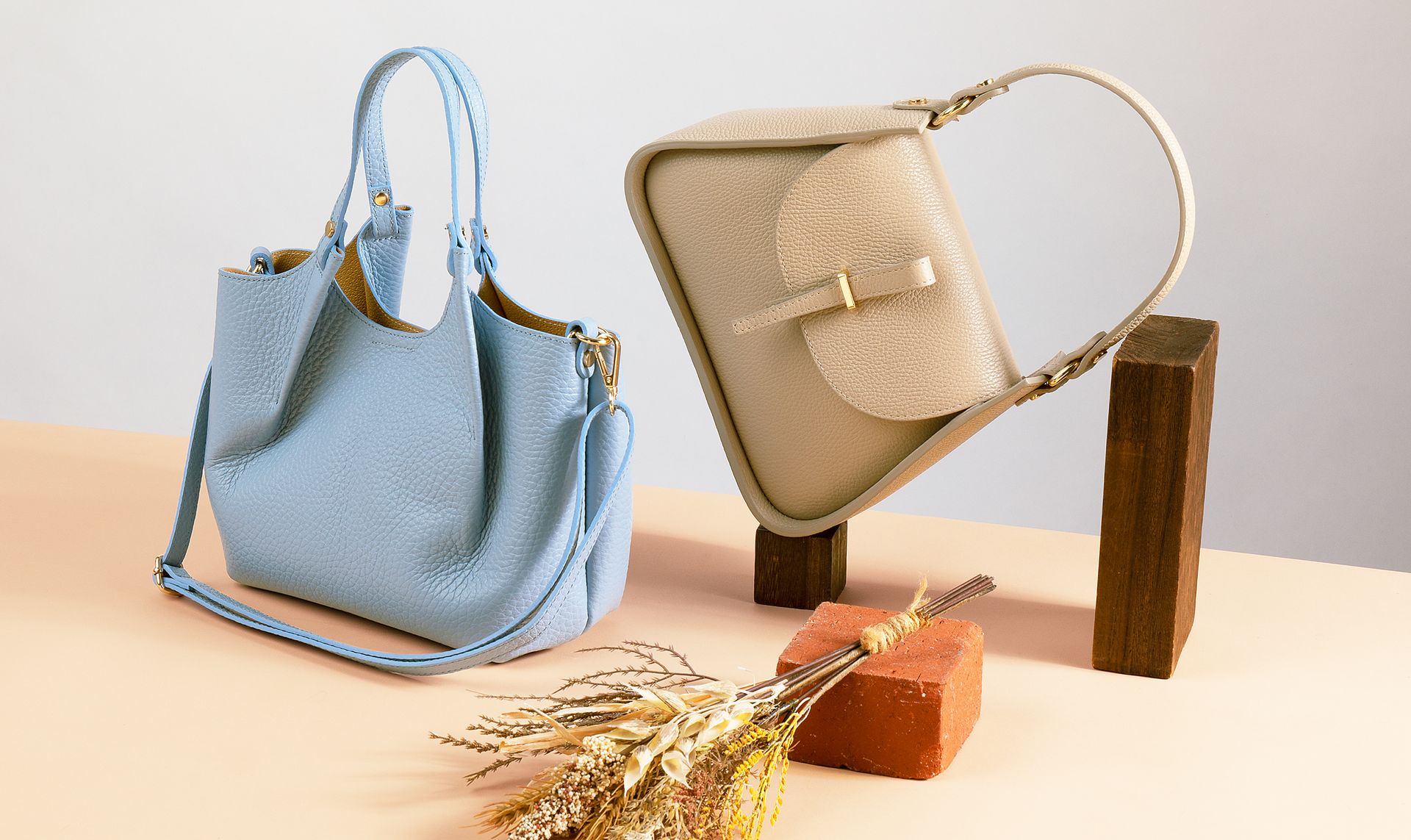MODE FOURRURE Bag for Women