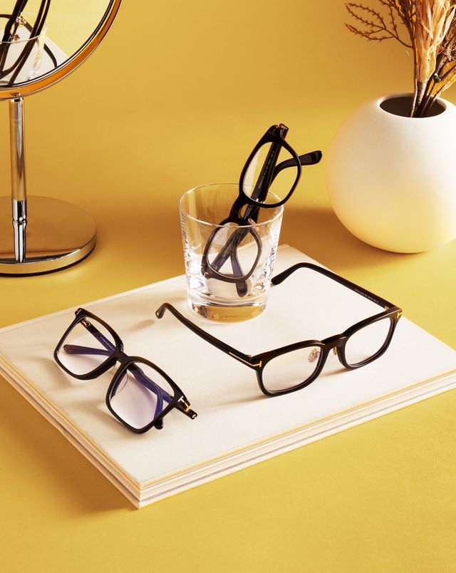 OLIVER PEOPLES